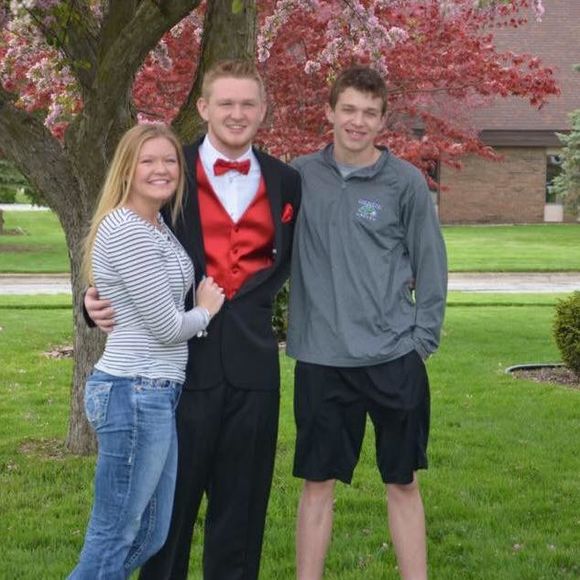 Meet your Posher, Bryant - Picture 1 of 1